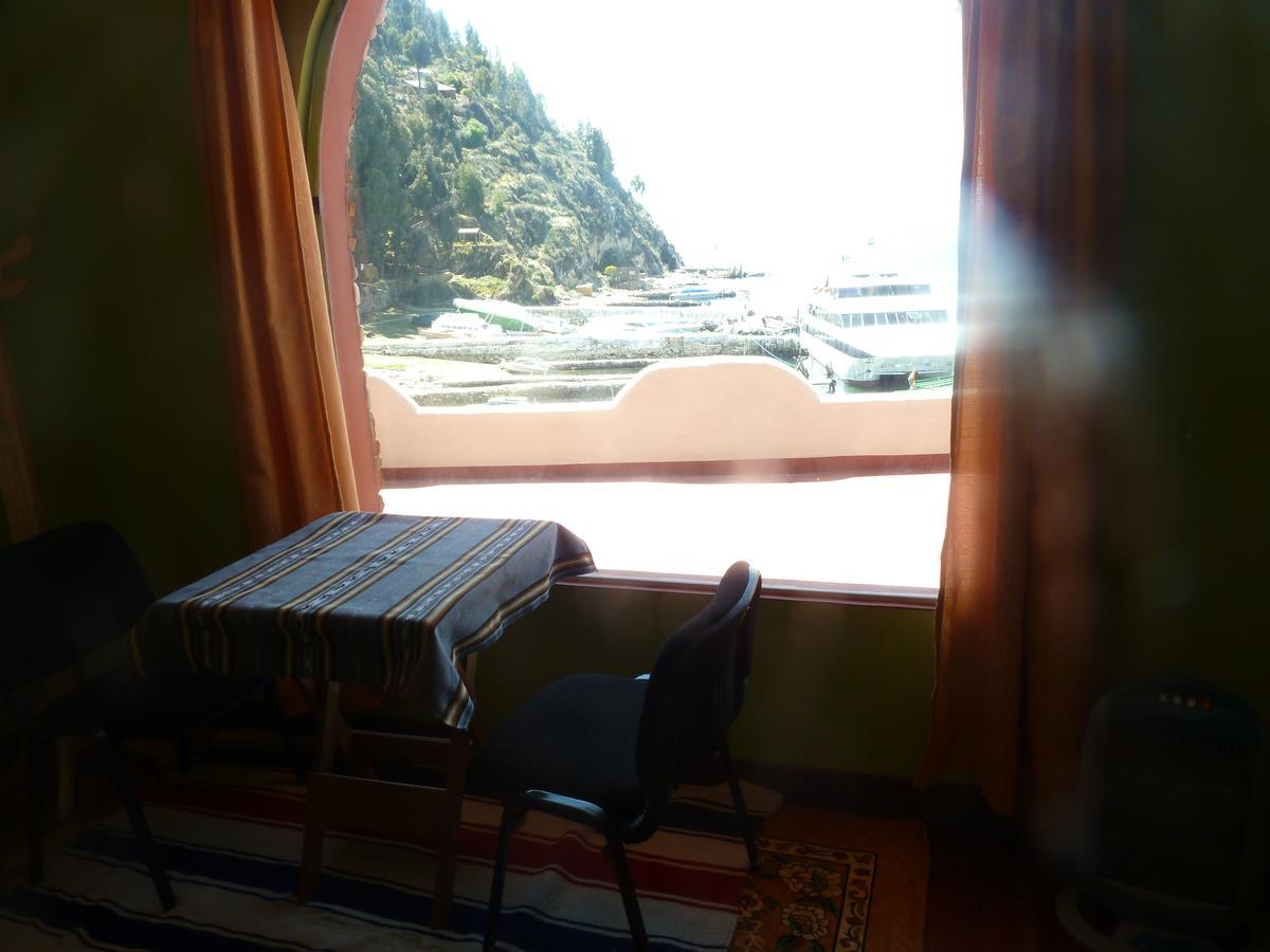 Hostal Puerto Yumani Otel Isla del Sol Dış mekan fotoğraf